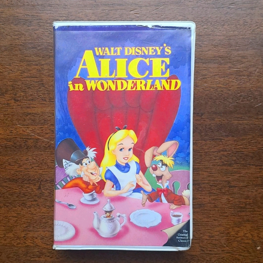 Rare Disney Alice in wonderland VHS BLACK DIAMOND